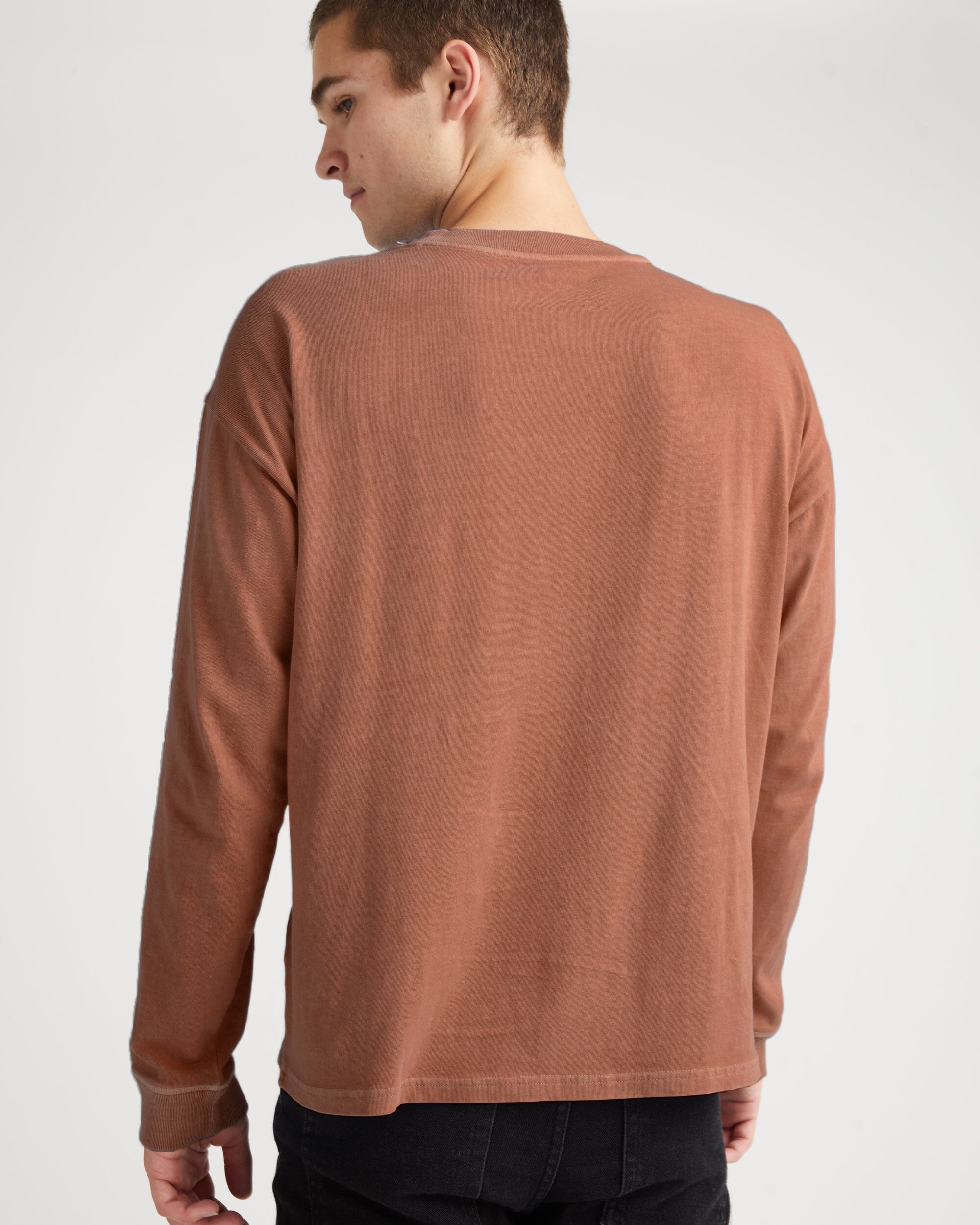 Mens Relaxed Long Sleeve Tee - Pigment Dye Jersey - Latte - Image 4