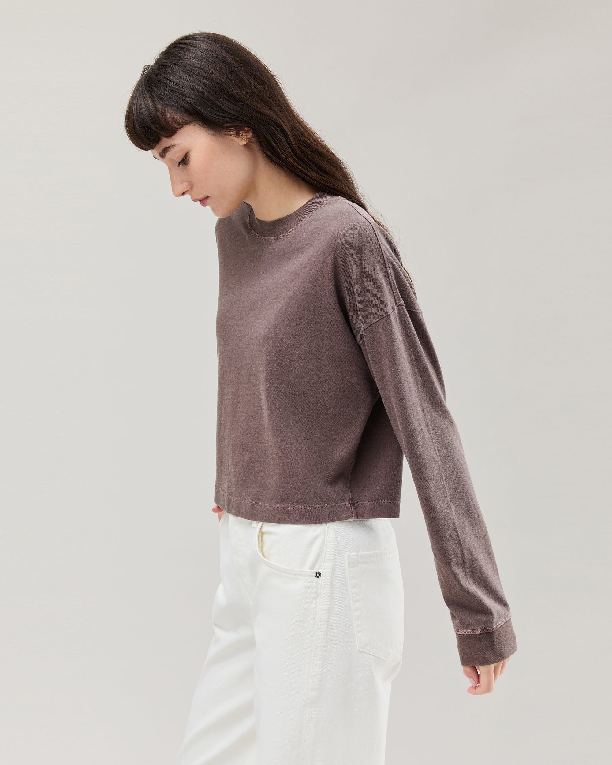 Womens Relaxed Crop Long Sleeve Tee - Pigment Dye Jersey - Mole - Image 3