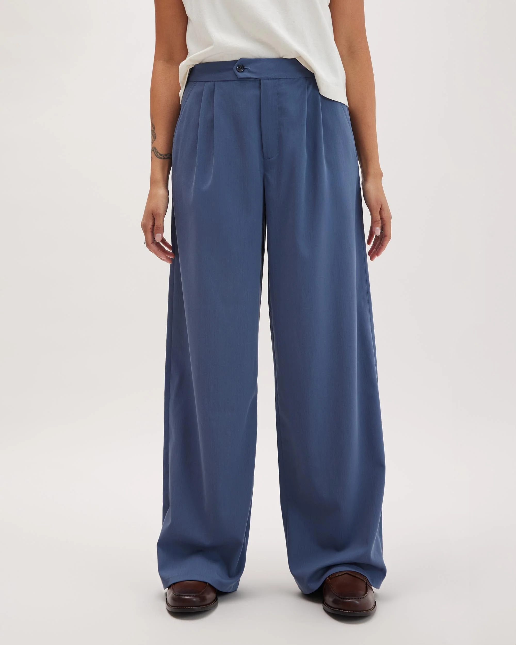 Womens Sophia Fluid Wide Leg Trouser - Polyester Modal Twill - Vintage Indigo - Image 2
